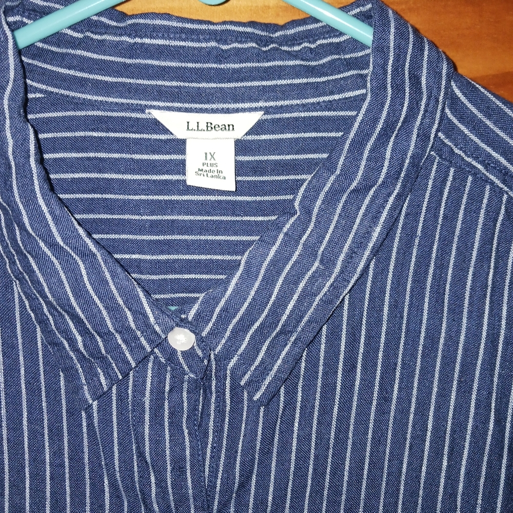 L. L. Bean 100% Linen Button Front Shirt Navy and White Pinstripes 1X EUC - Picture 2 of 9